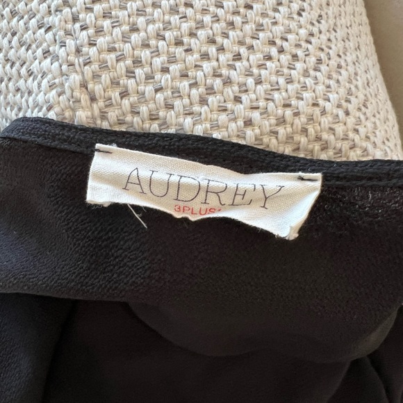 Black mini wrap dress - Picture 4 of 4